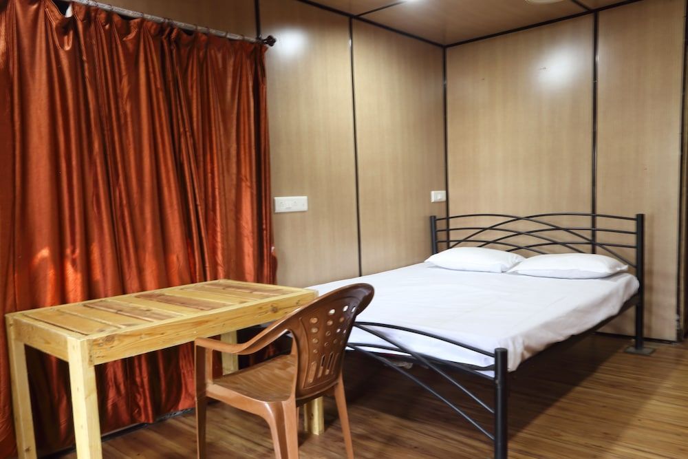 Iora Cottages Deluxe Non AC Cottage 5