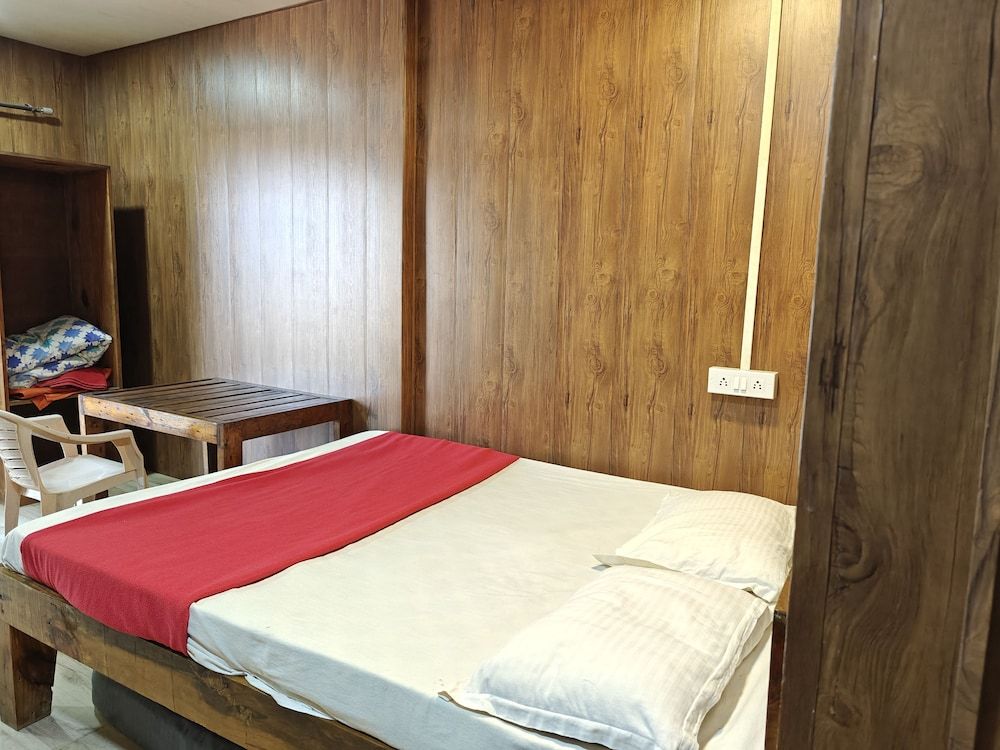 Iora Cottages Deluxe Non AC Cottage 2