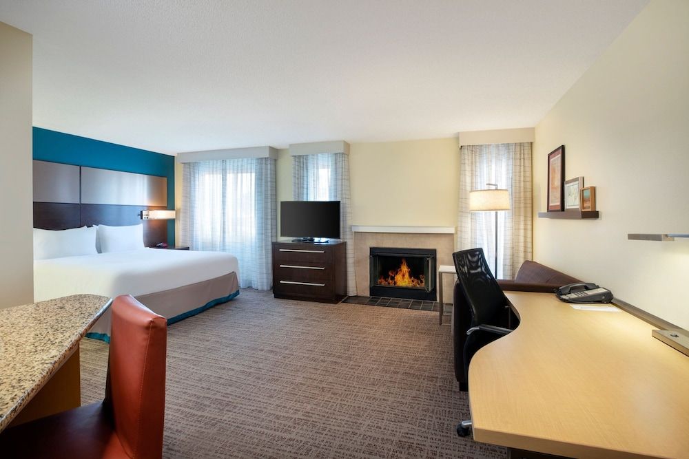 Studio, 1 King Bed with Sofa bed, Non Smoking