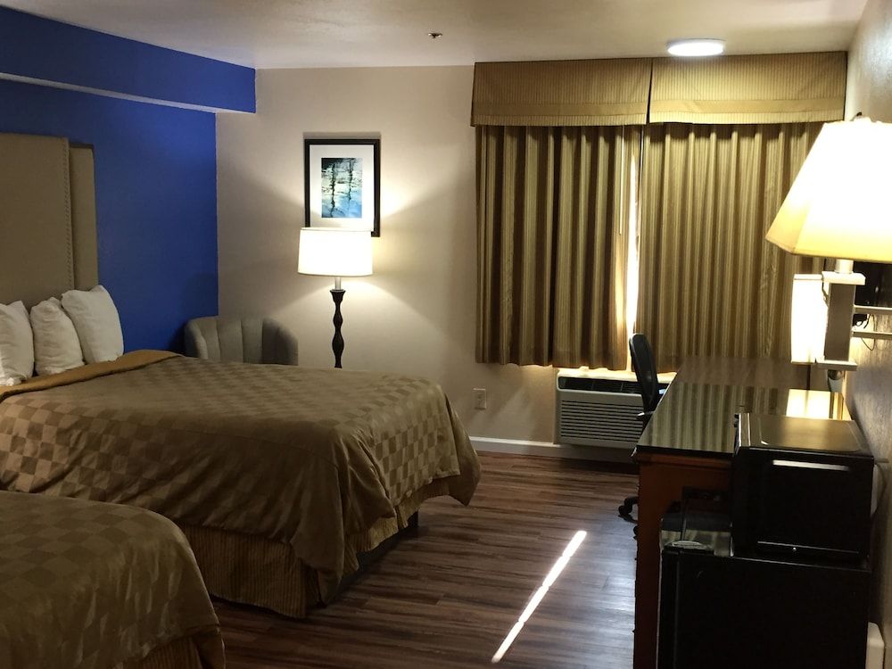 Basic Double Room, 2 Double Beds, Non Smoking