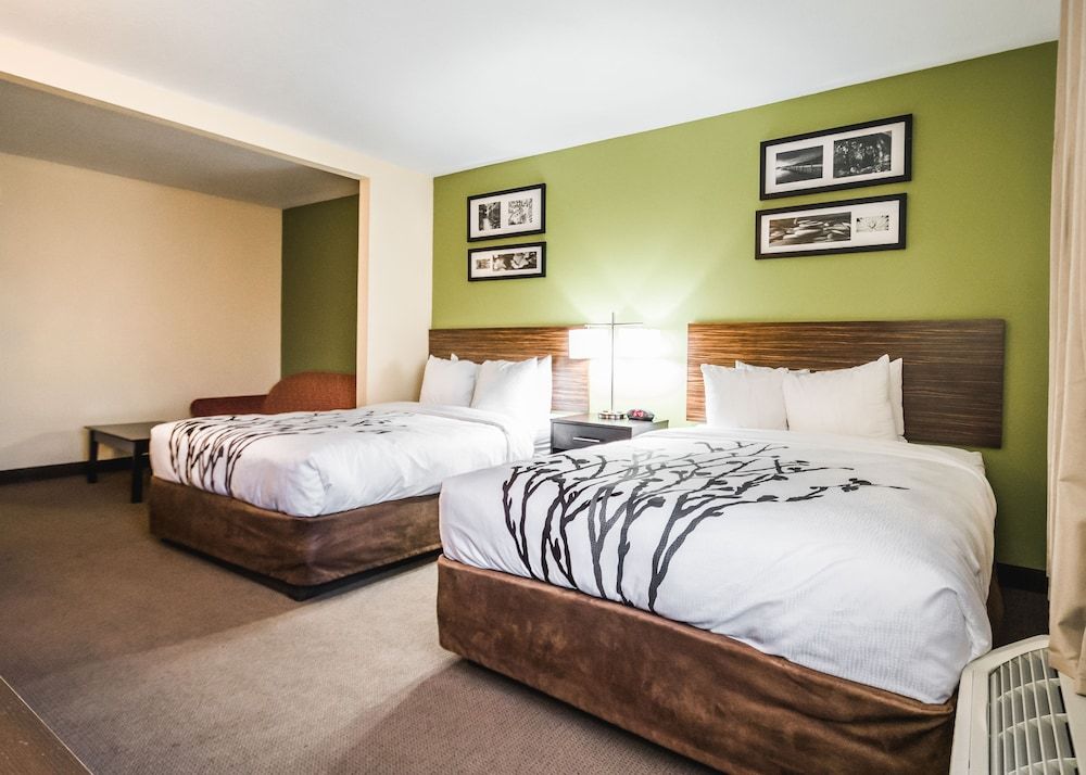 Suite, 2 Queen Beds, Non Smoking