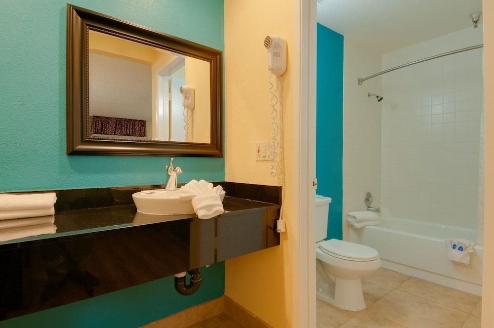 Deluxe Double Room, 2 Queen Beds, Smoking