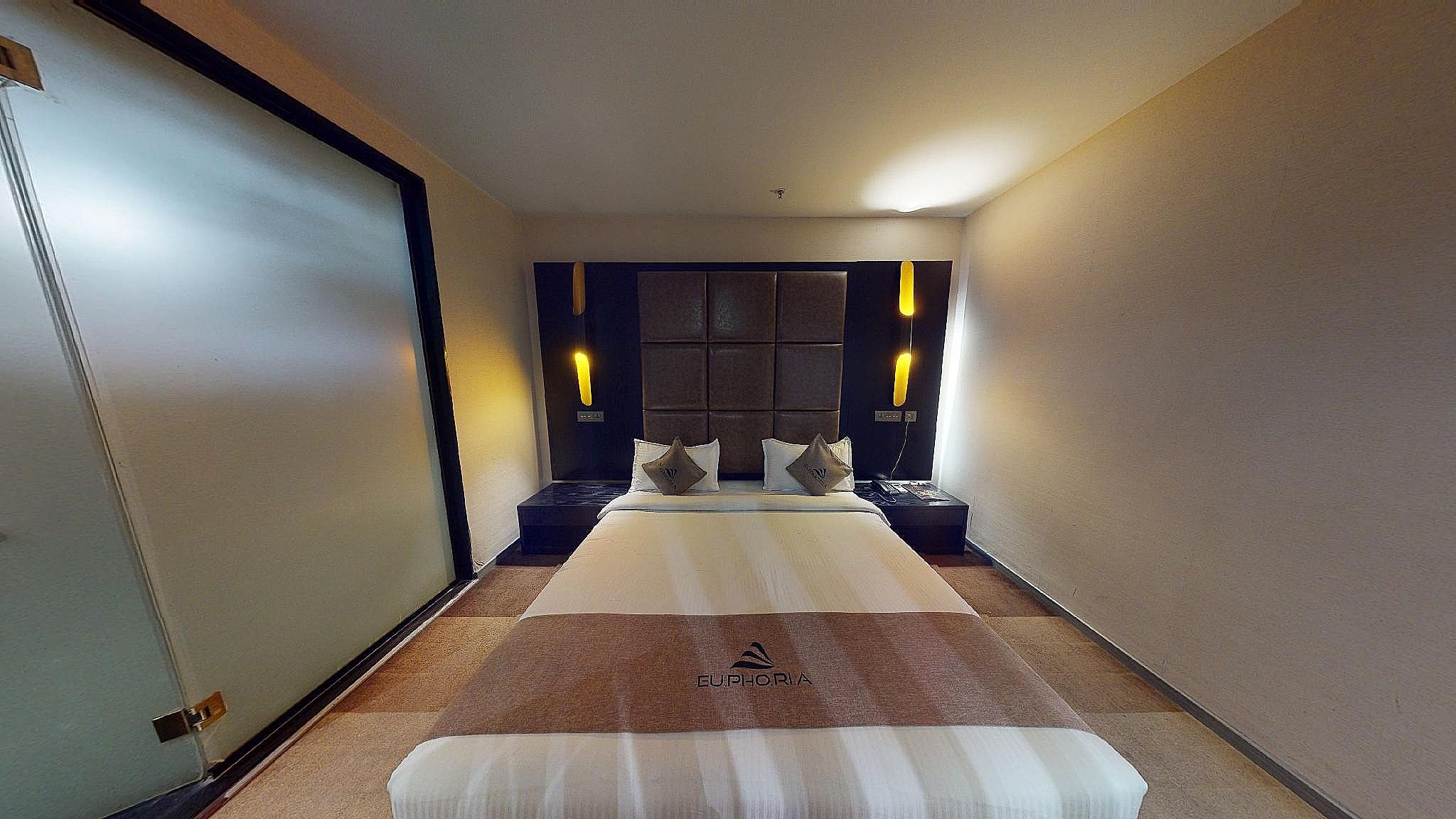 Euphoria Hotel Executive Room 2
