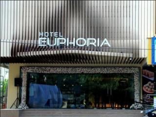 undefined Euphoria Hotel 8