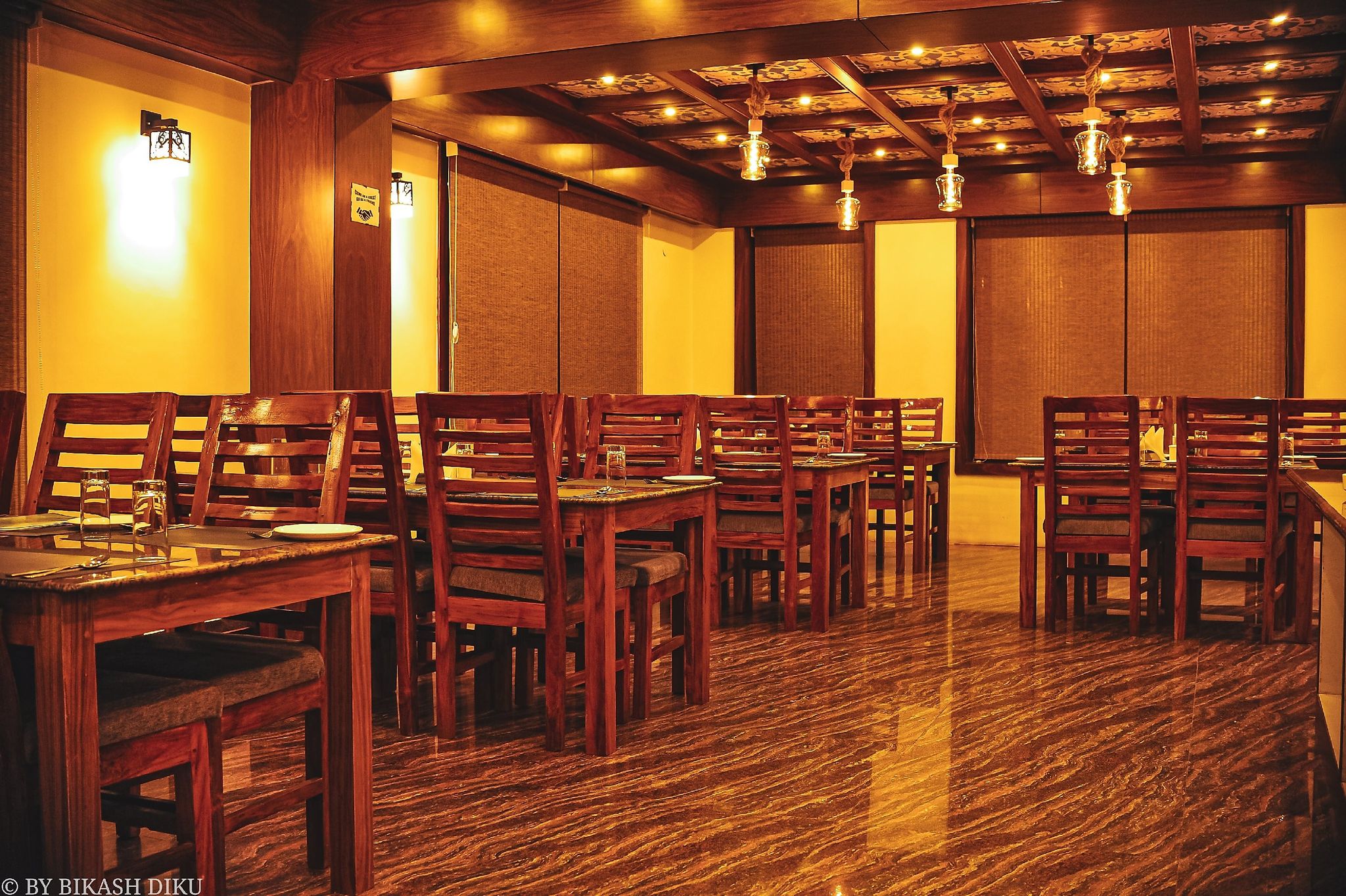 Food & Dining