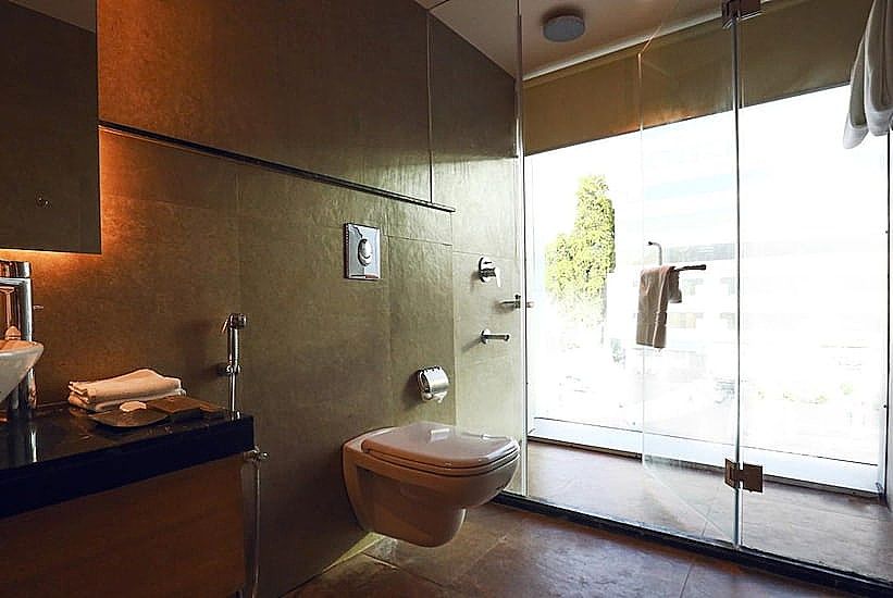 Hotel Charan Plaza Deluxe Twin Bed 9