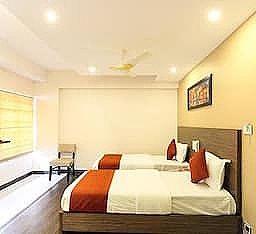 Hotel Orange Inn-OMR-Perungudi Deluxe Double Room 3