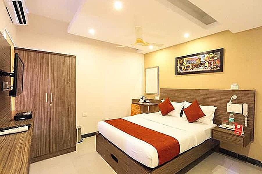 Hotel Orange Inn-OMR-Perungudi Deluxe Double Room 2