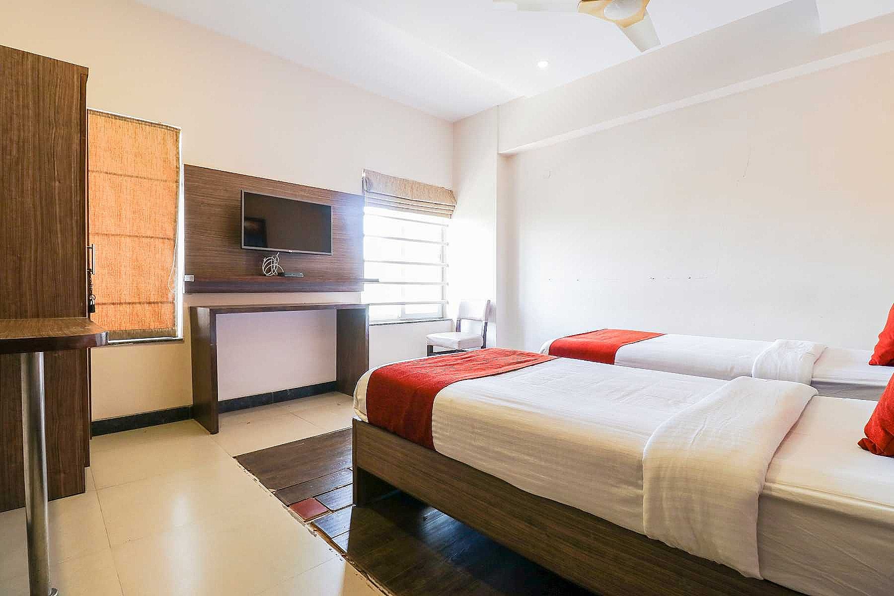 Hotel Orange Inn-OMR-Perungudi Executive Room 3