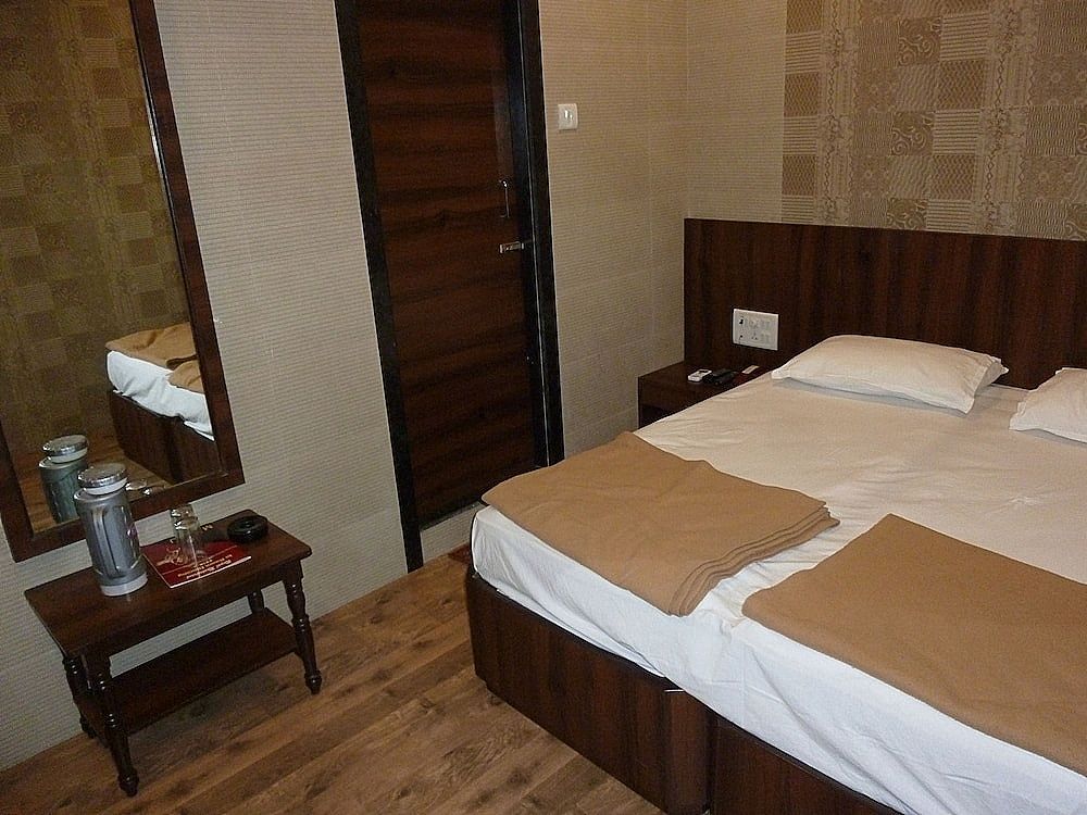 Hotel Regal Palace Deluxe Room, 1 Double Bed 4