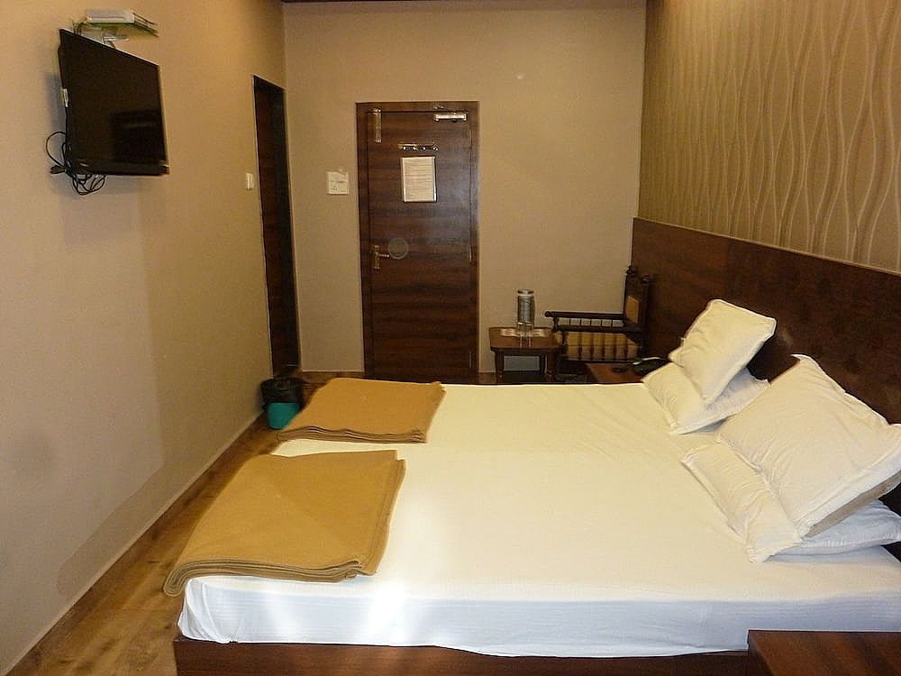 Hotel Regal Palace Superior Room, Accessible