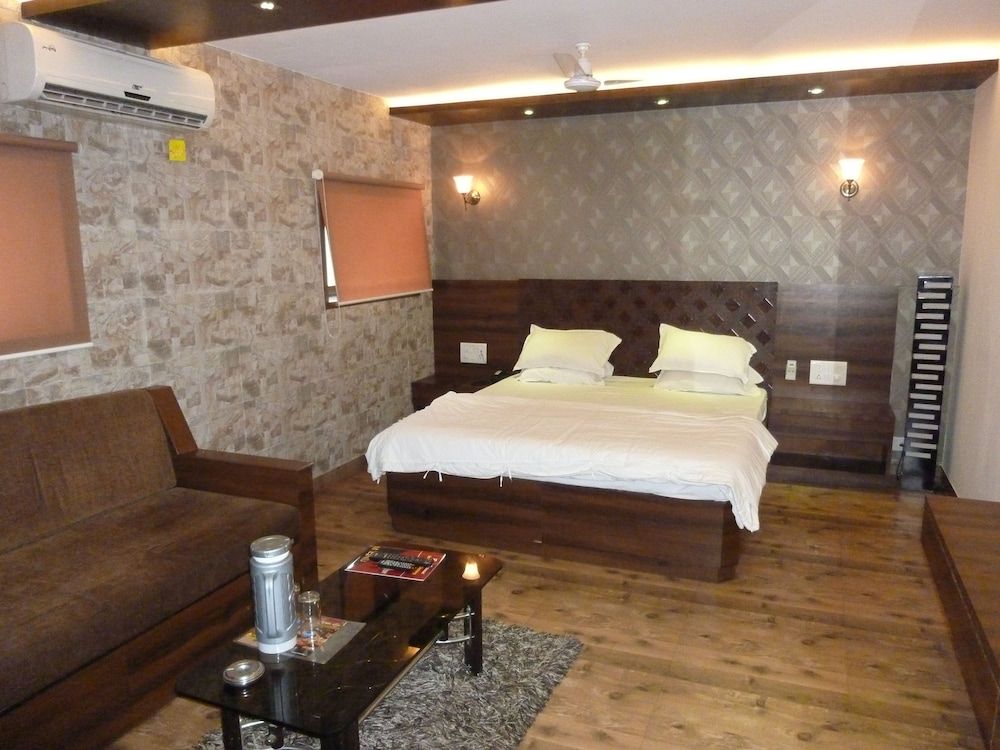 undefined Hotel Regal Palace 9