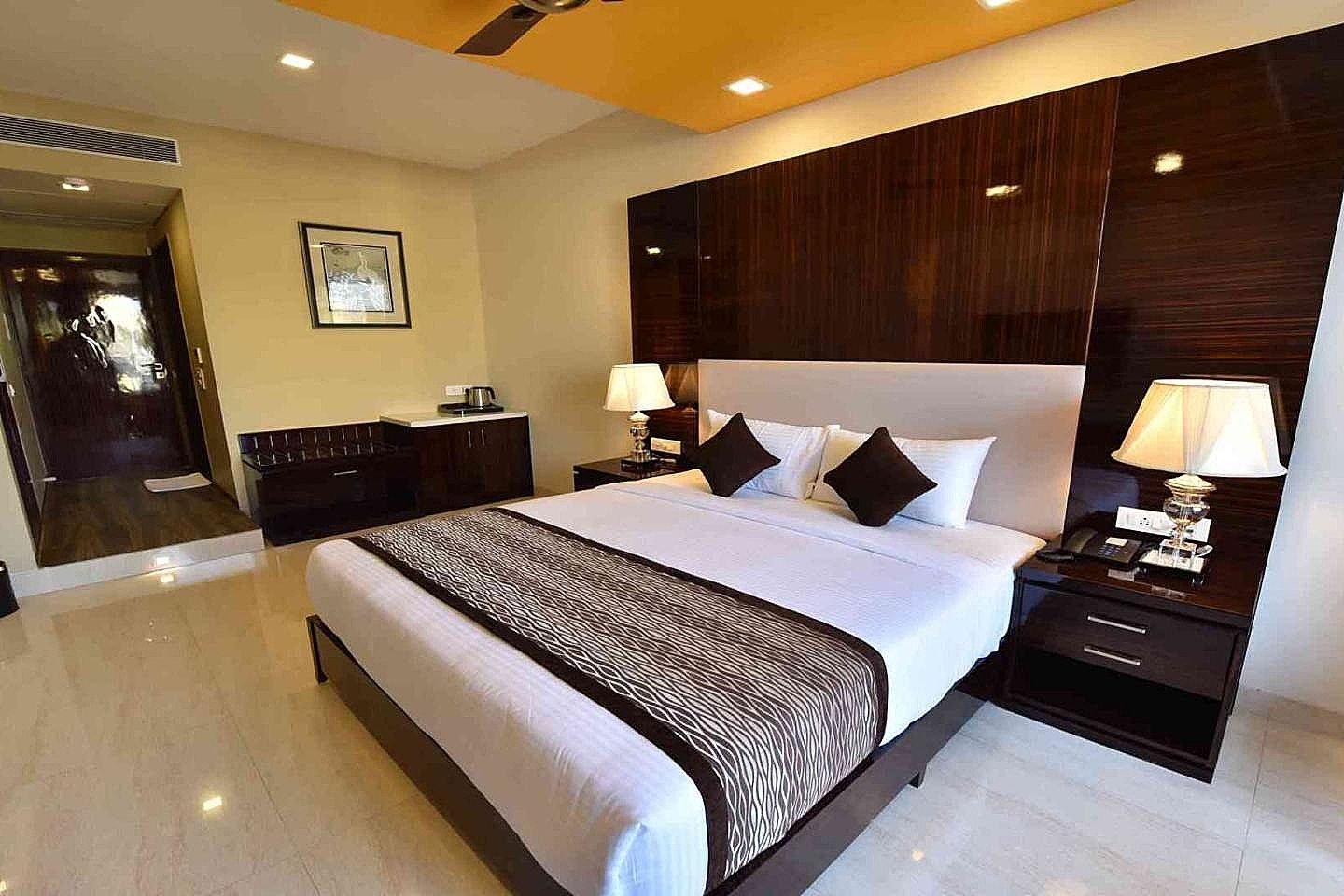 Hotel Calangute Central Executive Suite with Balcony 11