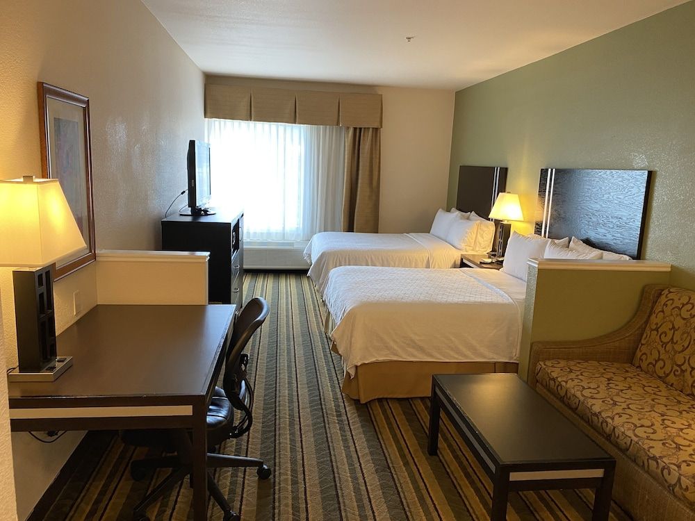 Suite, 2 Queen Beds