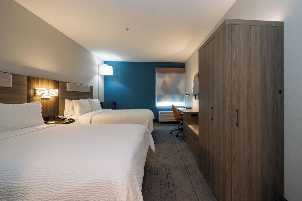 Standard Room, 2 Queen Beds
