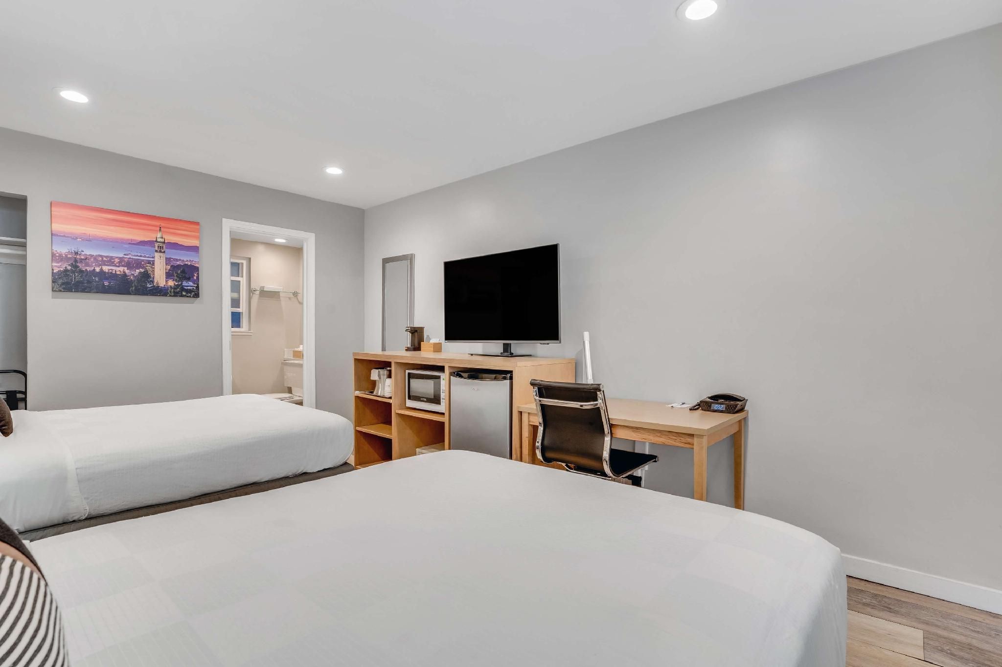 2 queen beds, nonsmoking