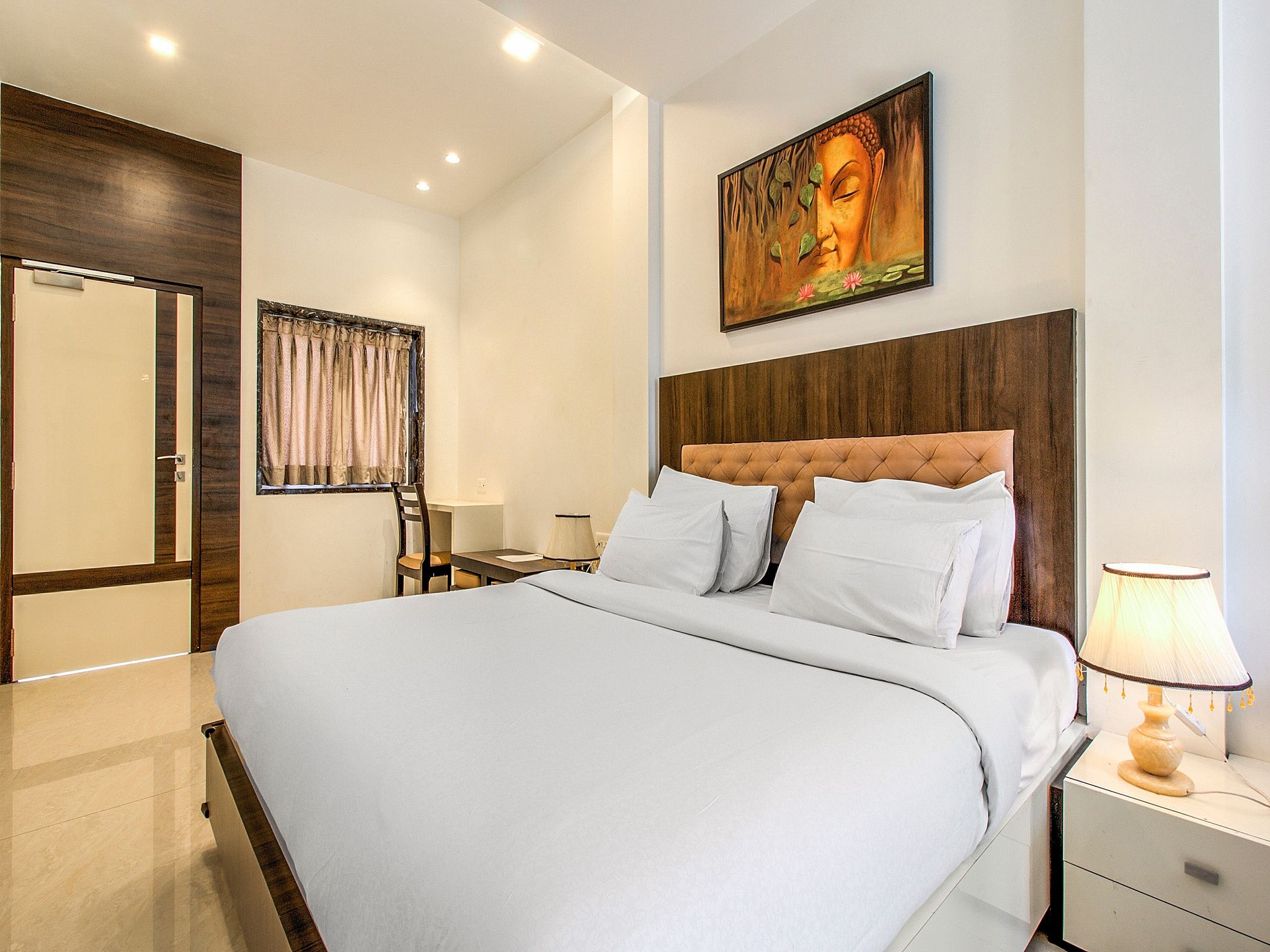 Hotel Rezos Deluxe Room 6