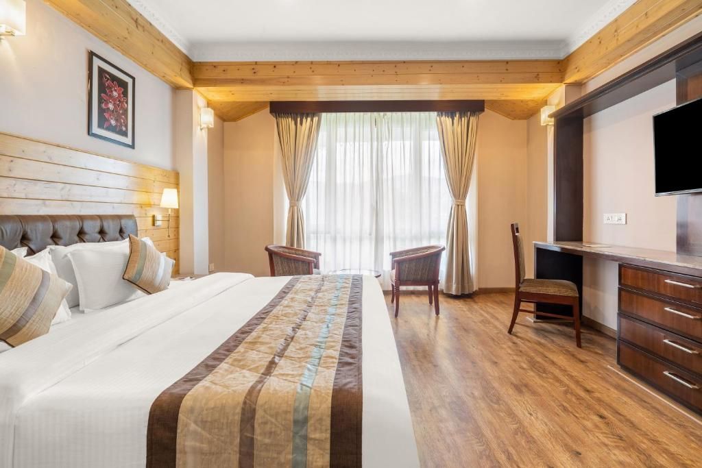 Summit Alpine Resort Premium AC Room 3