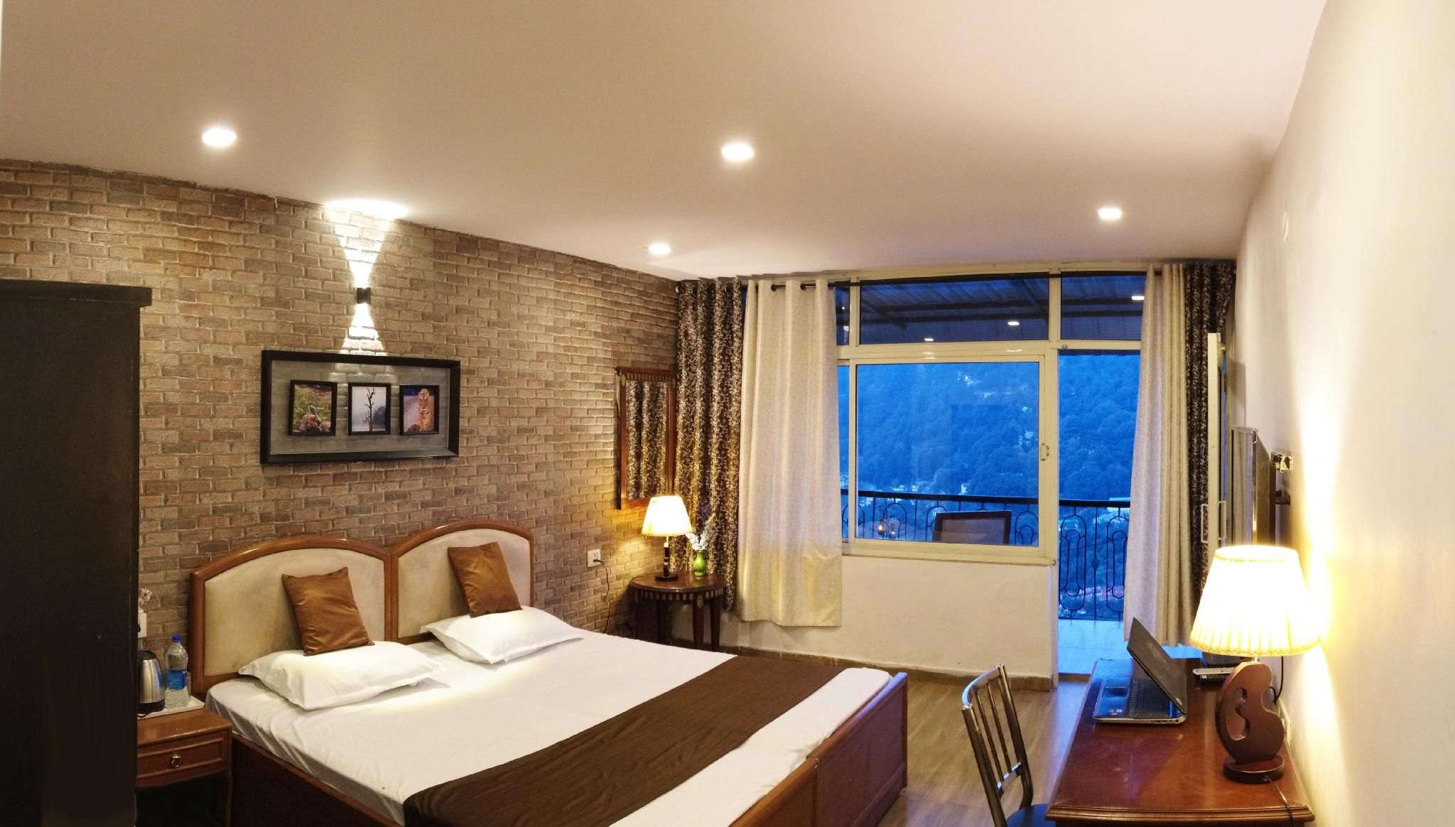 undefined Nainital Willows - Lake View rooms 10