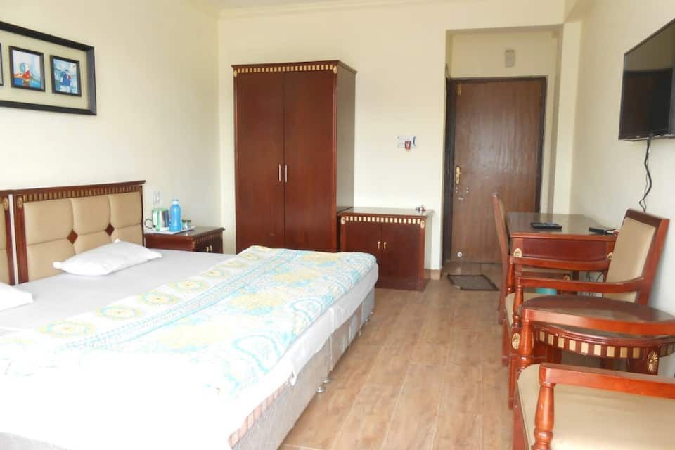 Nainital Willows - Lake View rooms Standard Room - Non Lake View 6