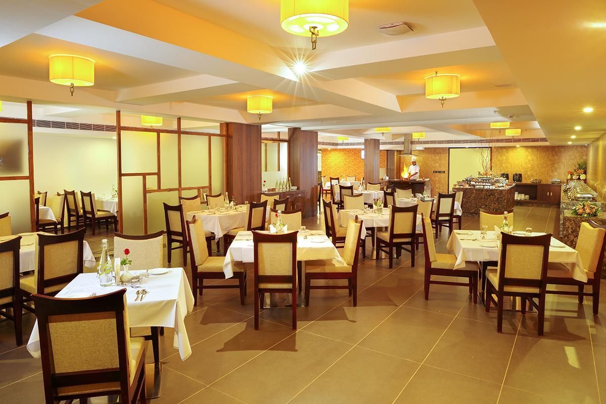 Food & Dining