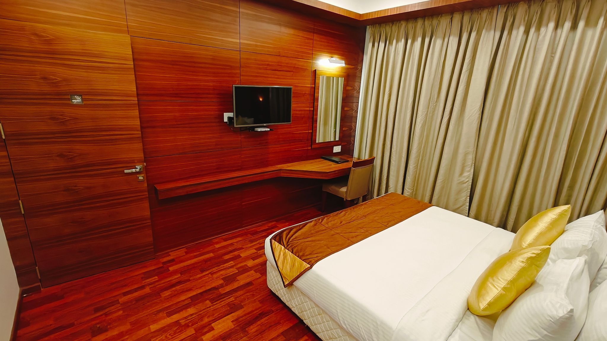 Suite Room