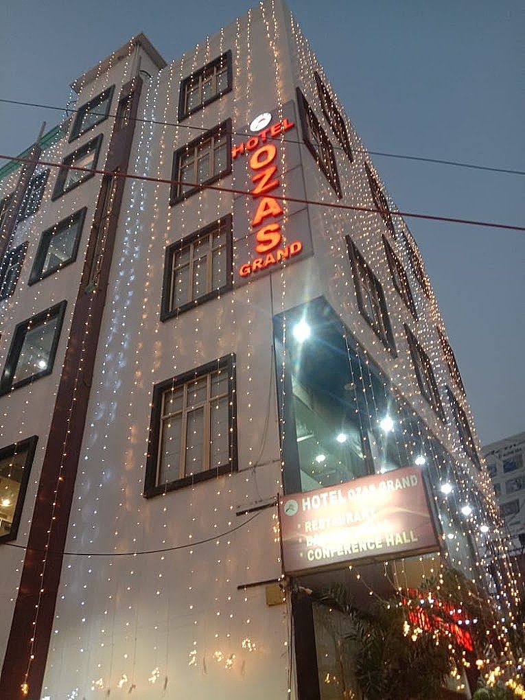 undefined Hotel Ozas Grand 7