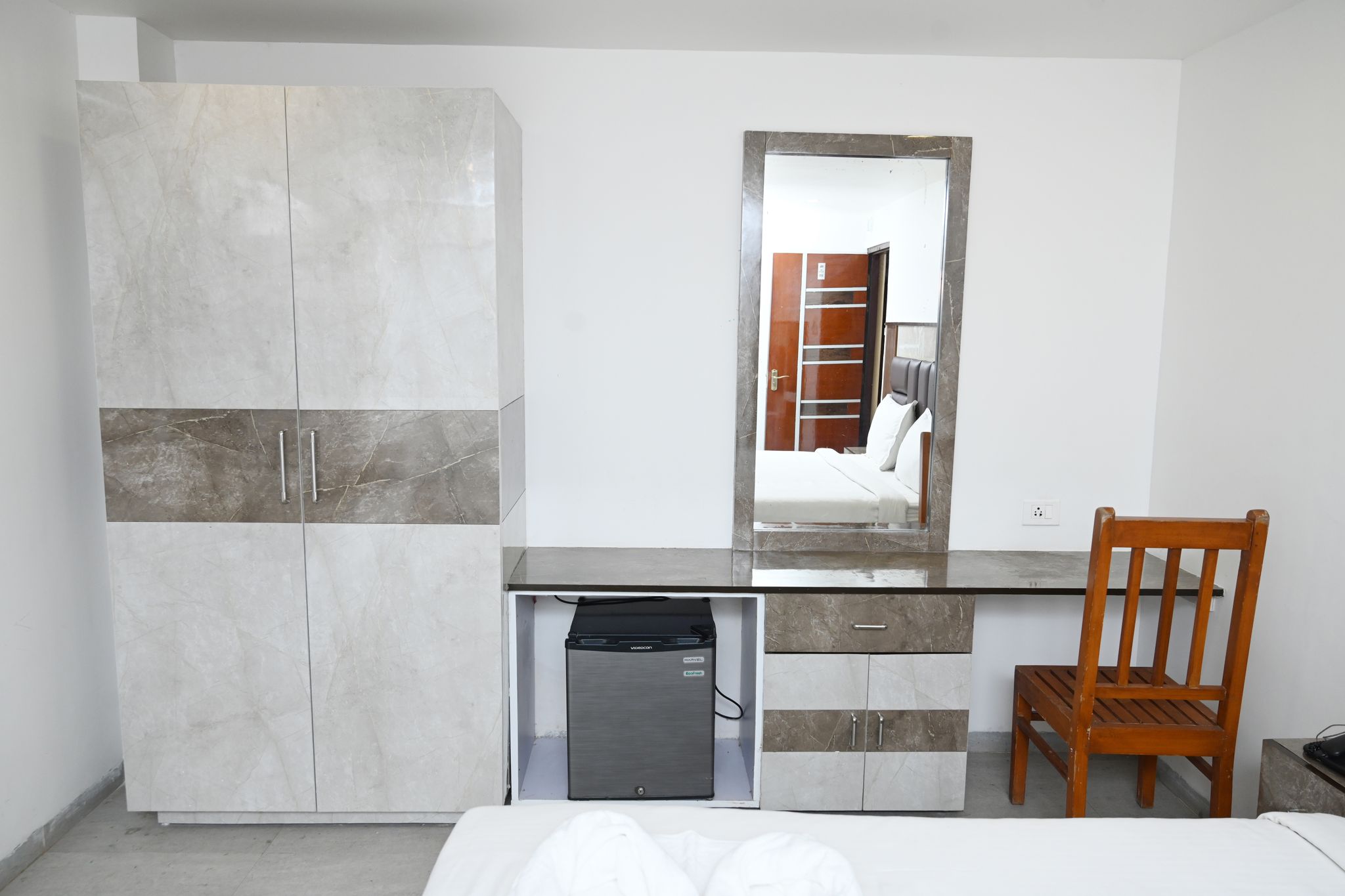 SIA Signature Calangute Classic room without balcony 5