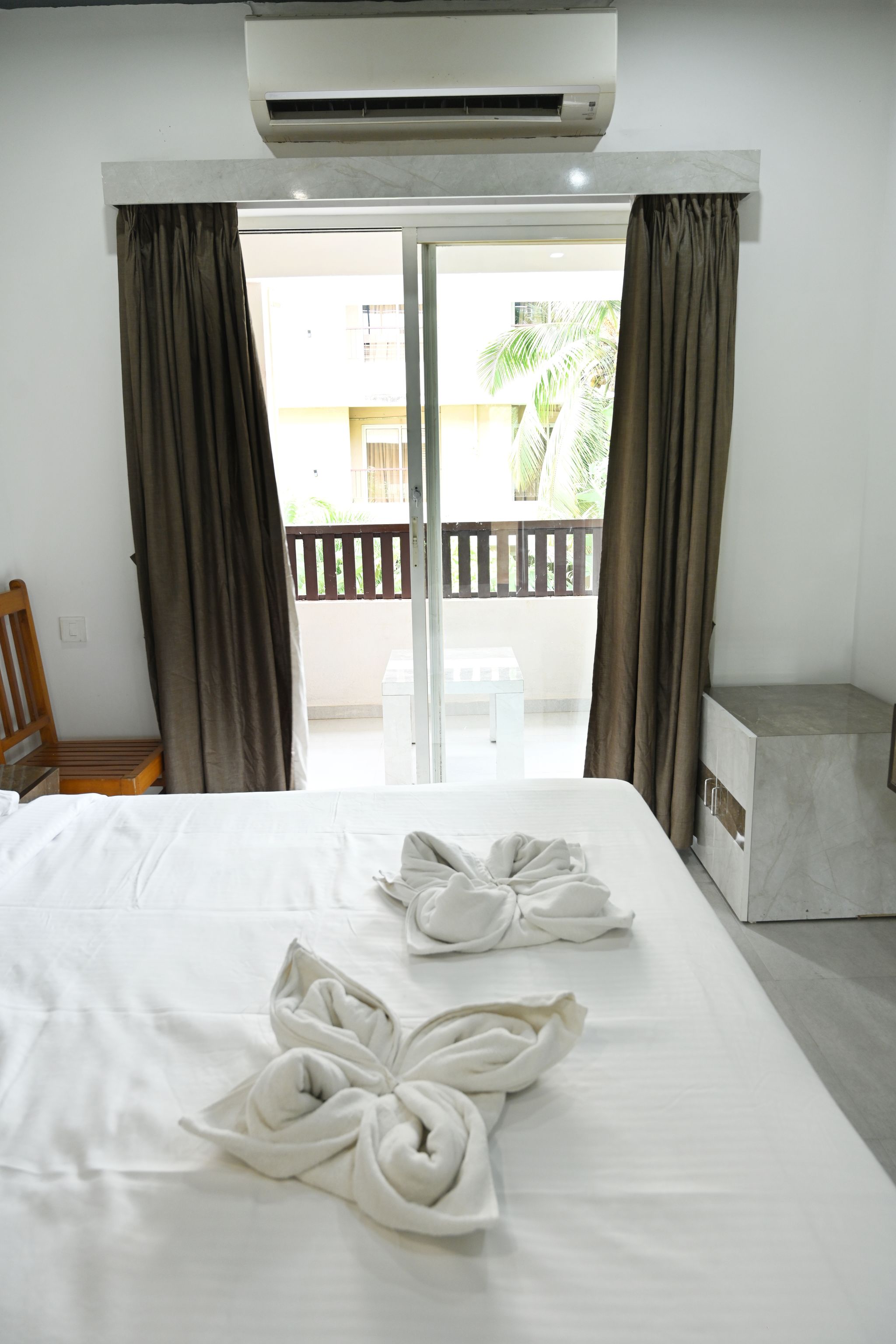 SIA Signature Calangute Deluxe room 3
