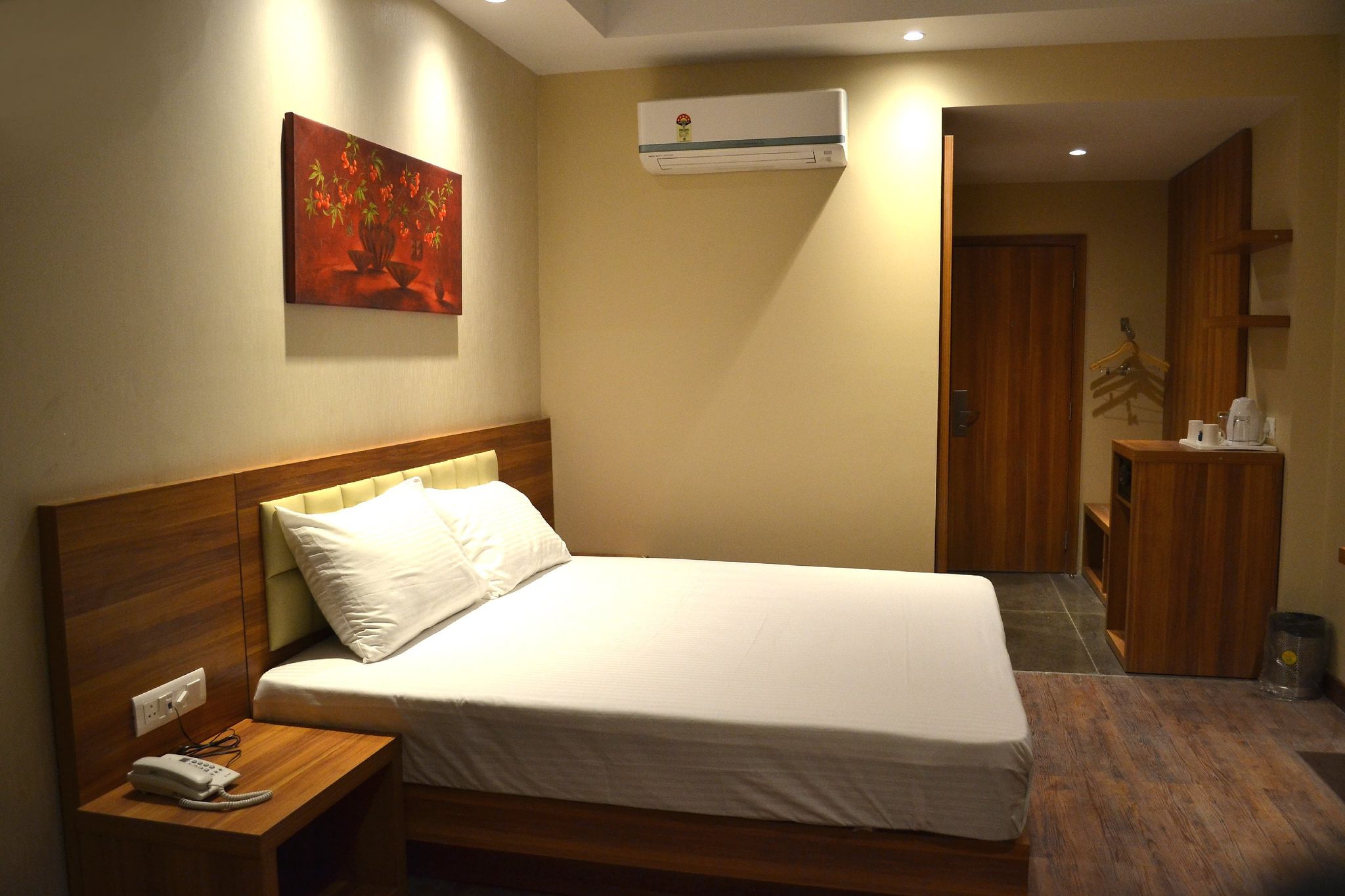 Le Roi Jammu Executive 3