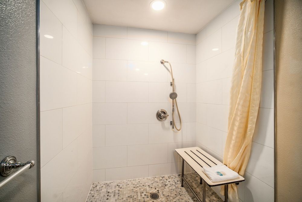 The Buena Park Hotel & Suites Standard Room 6