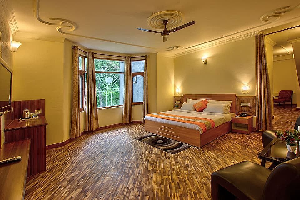 undefined Woodstock Inn 5