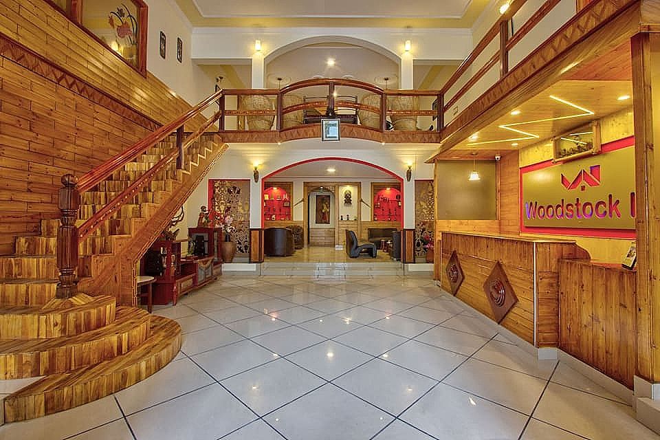 undefined Woodstock Inn 3