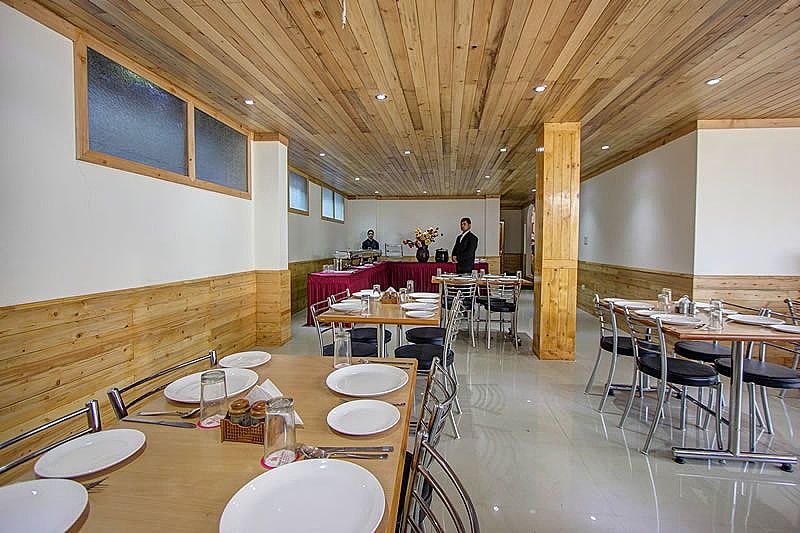 undefined Woodstock Inn 4