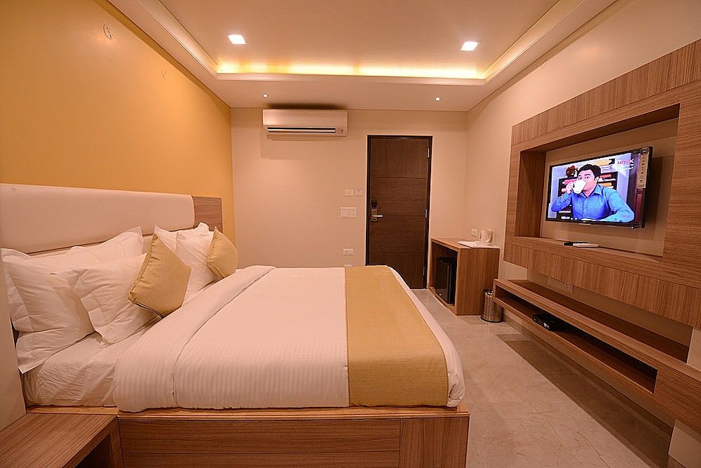 undefined Hotel Silver Pride 7