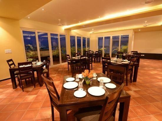 undefined Hotel Silver Pride 4