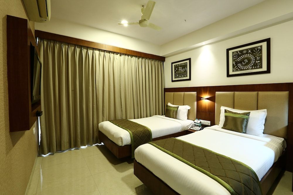 The Altruist Business Hotel (Andheri) Deluxe Room 2