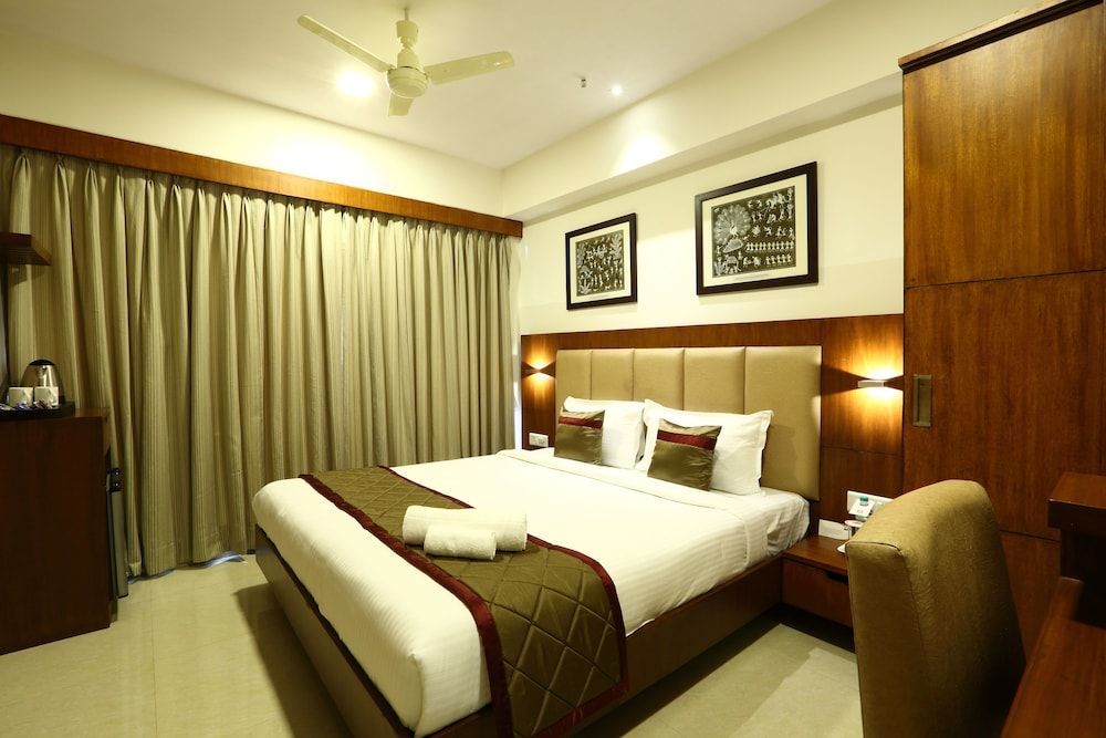 The Altruist Andheri Hotel Deluxe Room 34