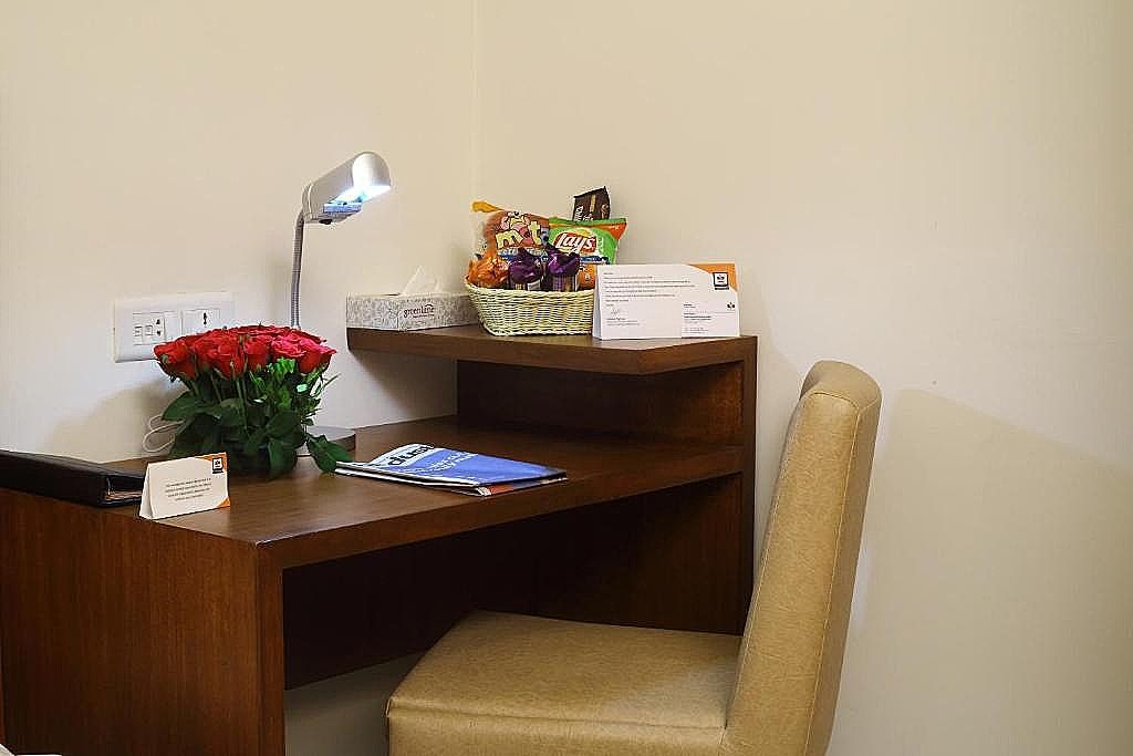 The Altruist Business Hotel (Andheri) Deluxe Room 12