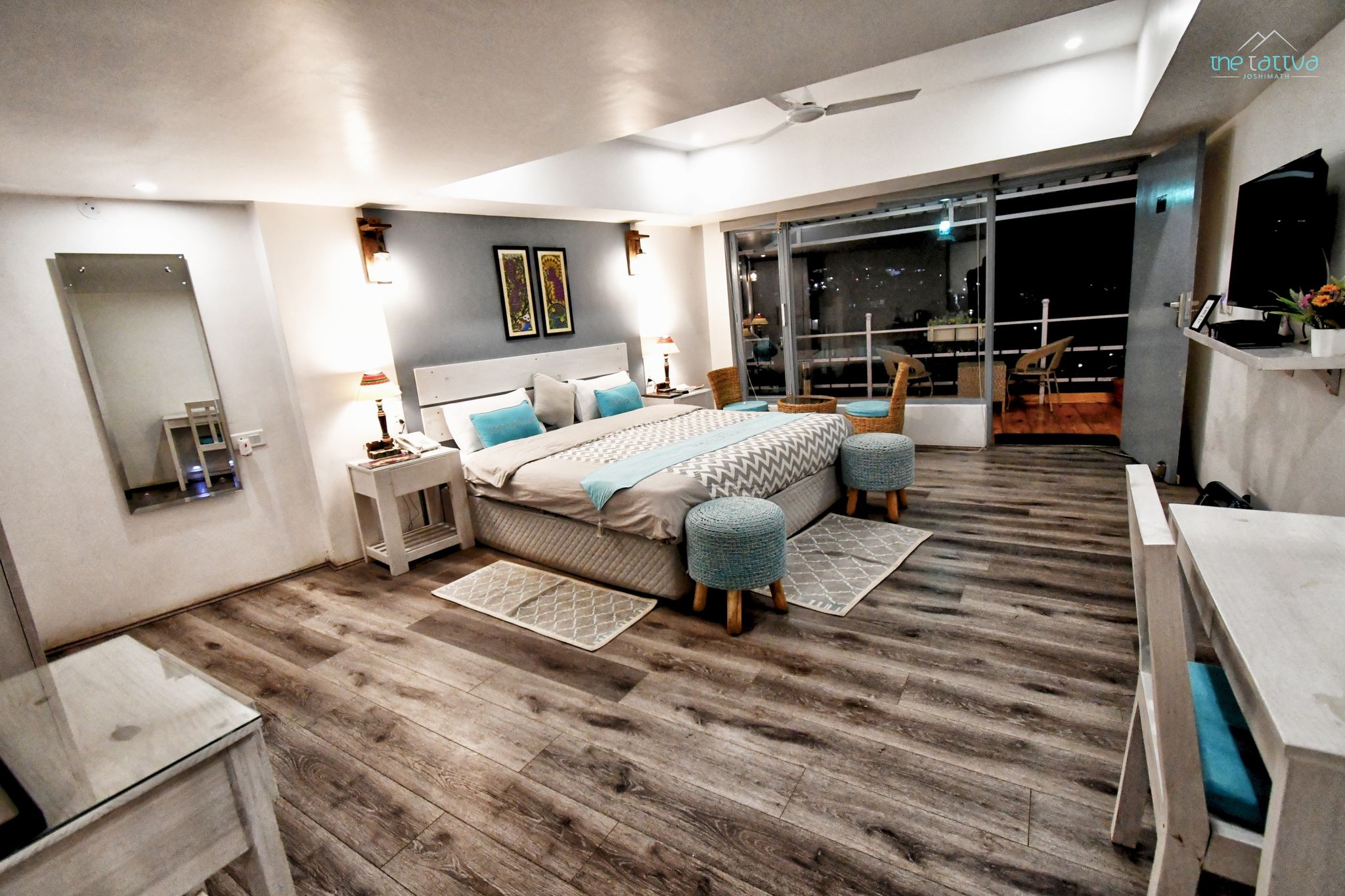 Premium Room