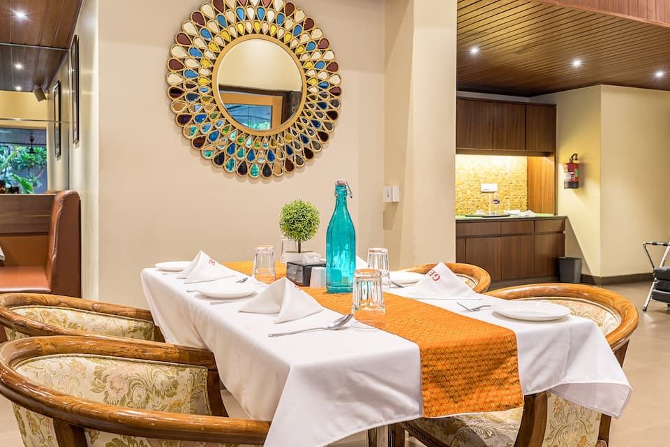 Food & Dining