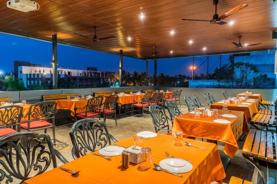 Food & Dining