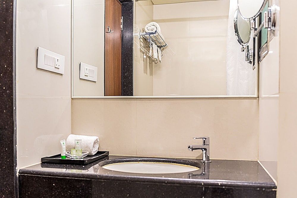 Treebo Premium Grand Emerald Standard Double Room 7