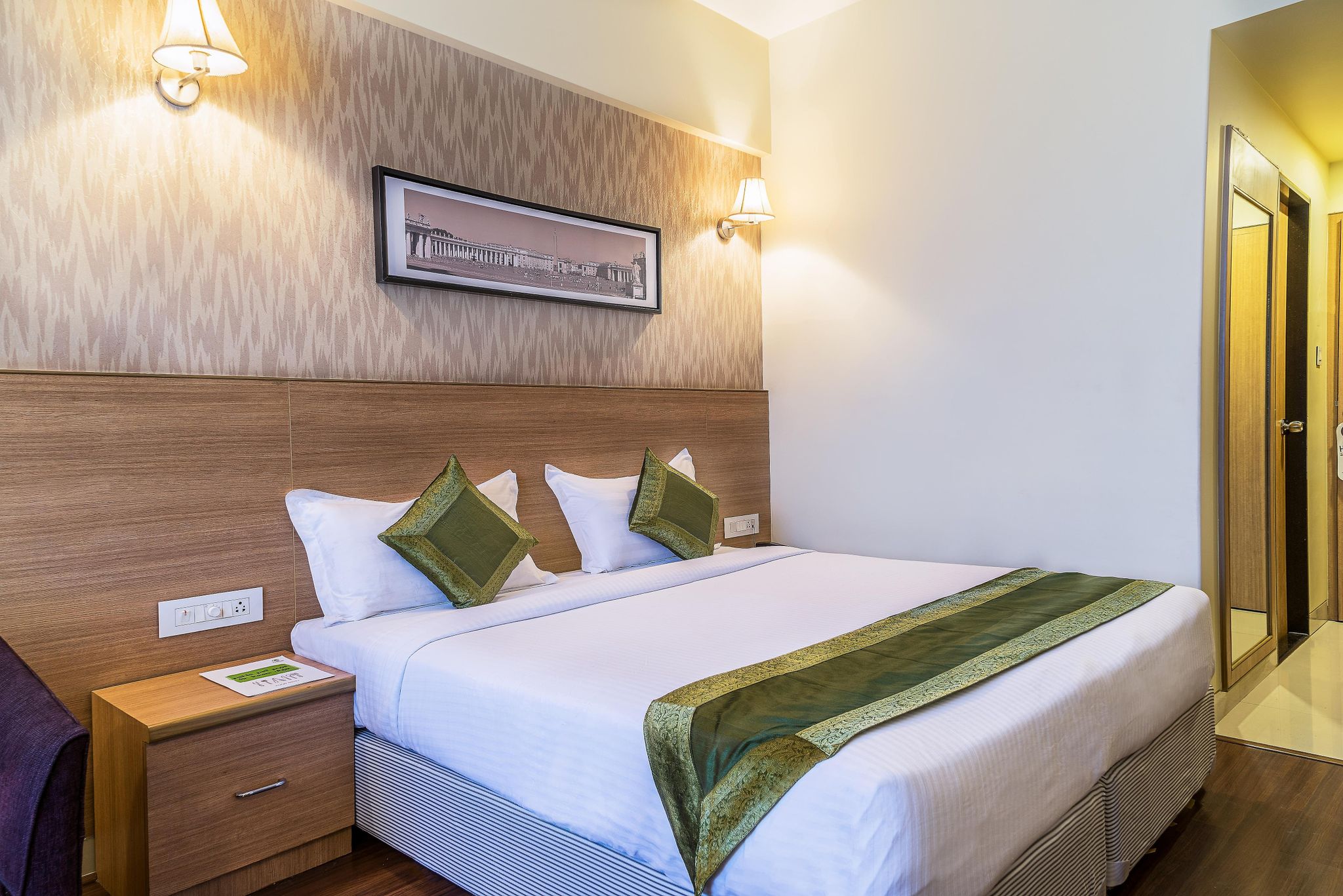 Treebo Premium Grand Emerald Standard Double Room 8