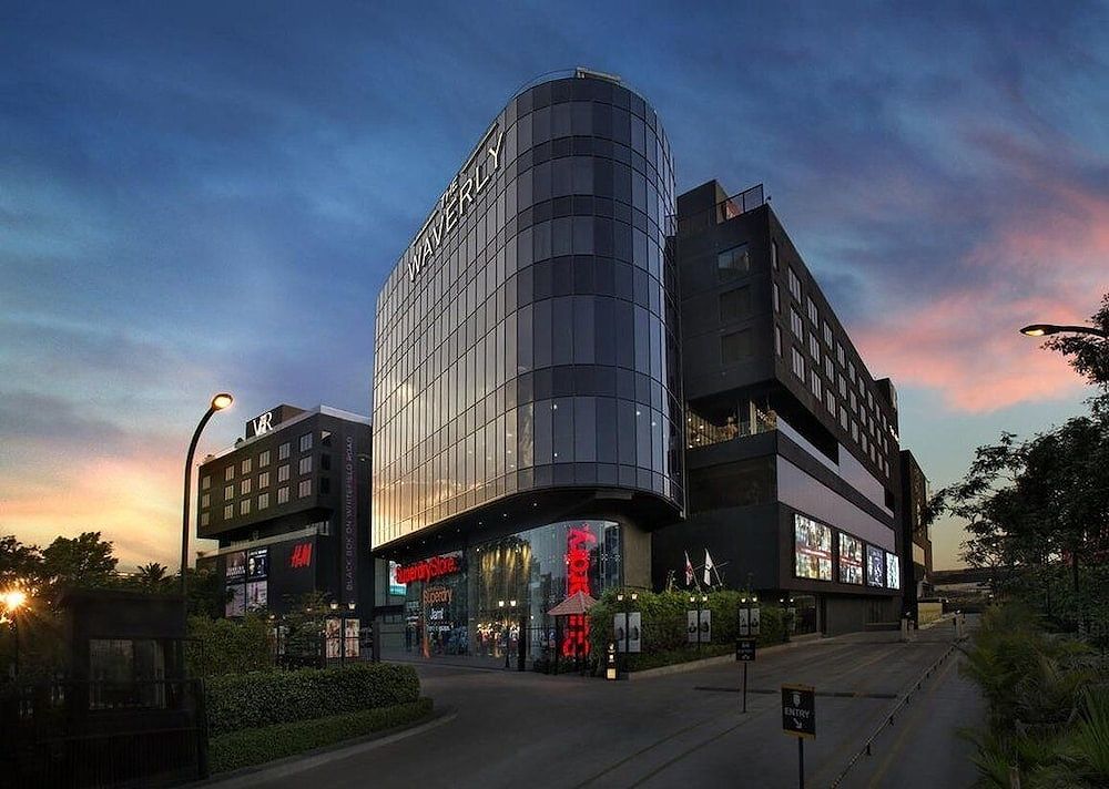 undefined The Waverly Hotel and Residences 6