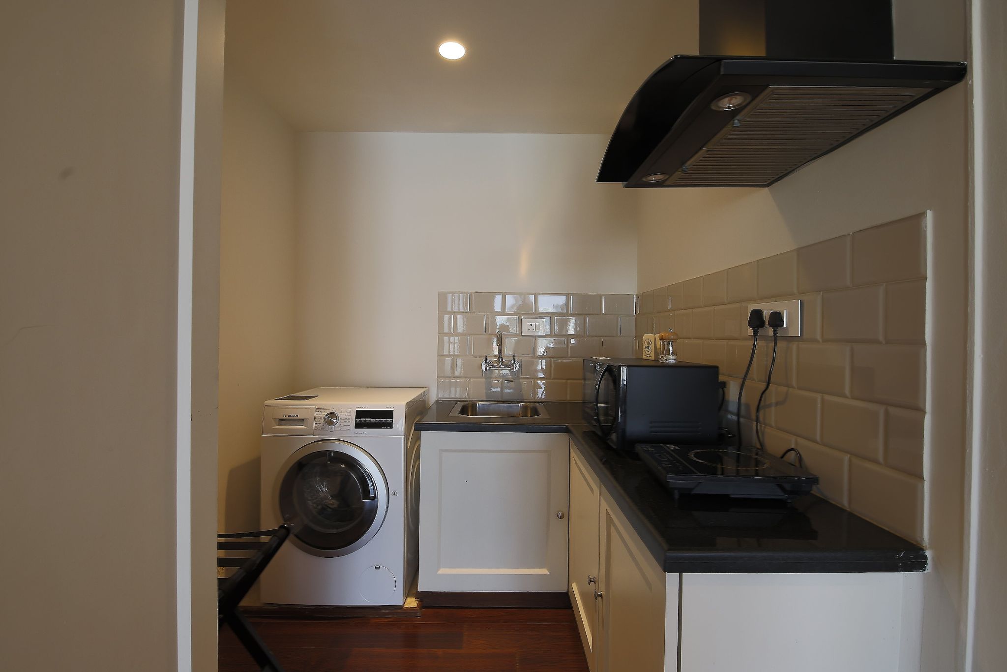 The Waverly Hotel and Residences The Waverly Room 7