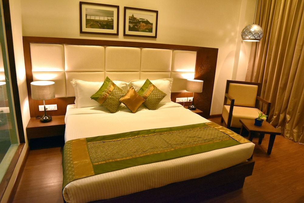 Standard Room, 1 King Bed, Smoking