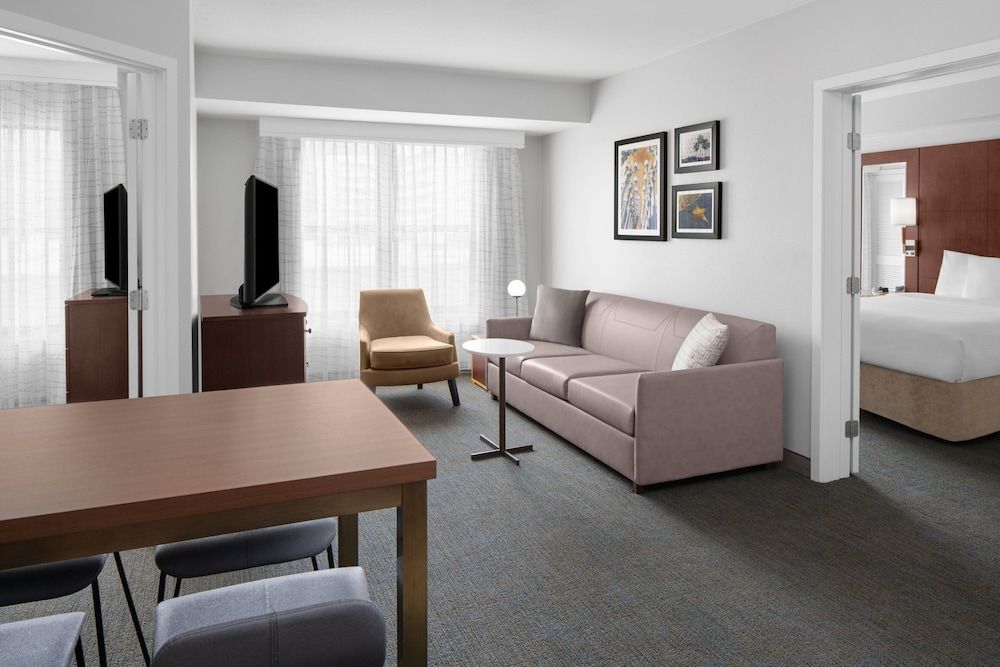 Room, 2 Bedrooms (Mobility/Hearing Access, Roll-In Shwr)