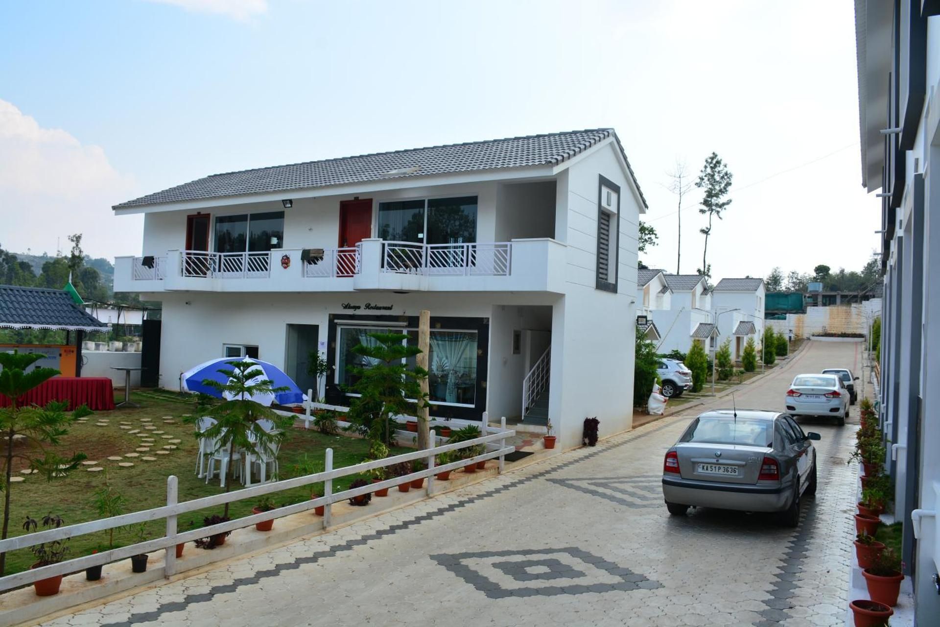 Hotel Exterior