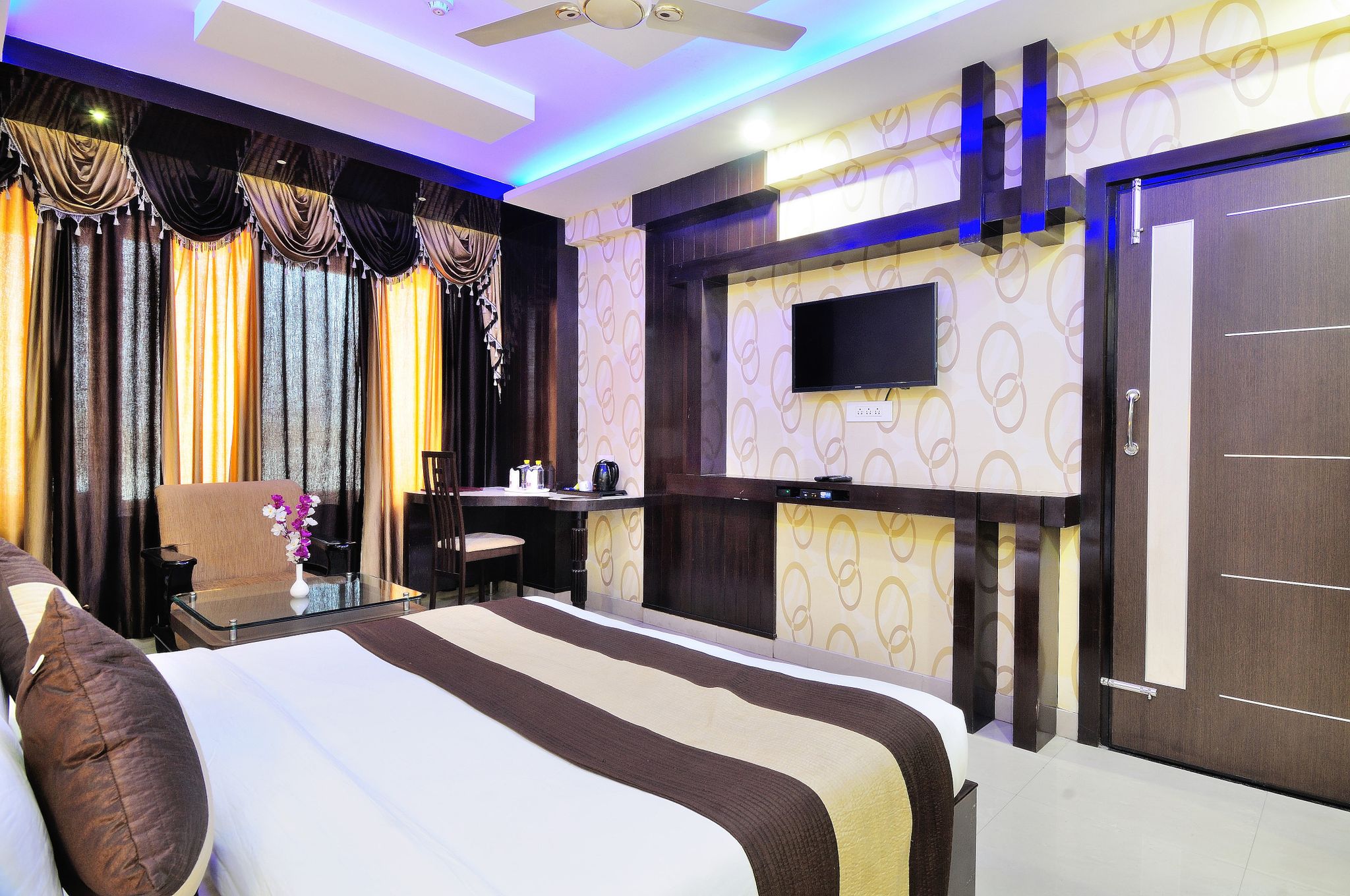 Deluxe Room Free WiFi